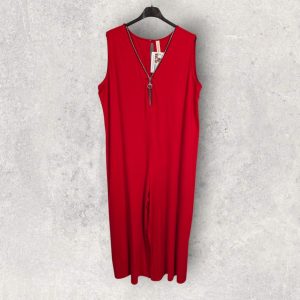 Mono Lucrecia Rojo